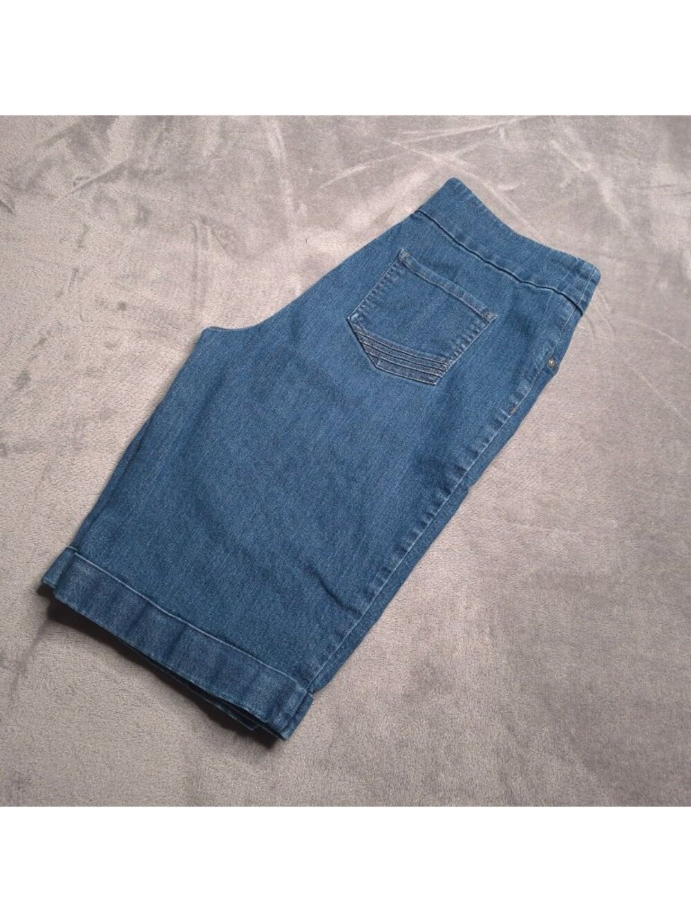 Westbound Womens Denim Bermuda Shorts 12 Elastic Waistband Back Pockets